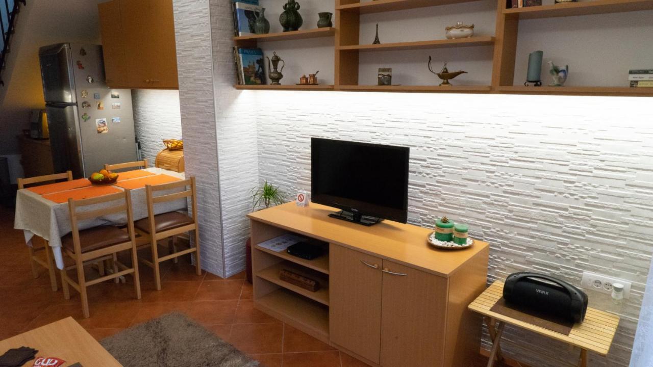Apartment Akacija Gardens Belgrade Exterior photo