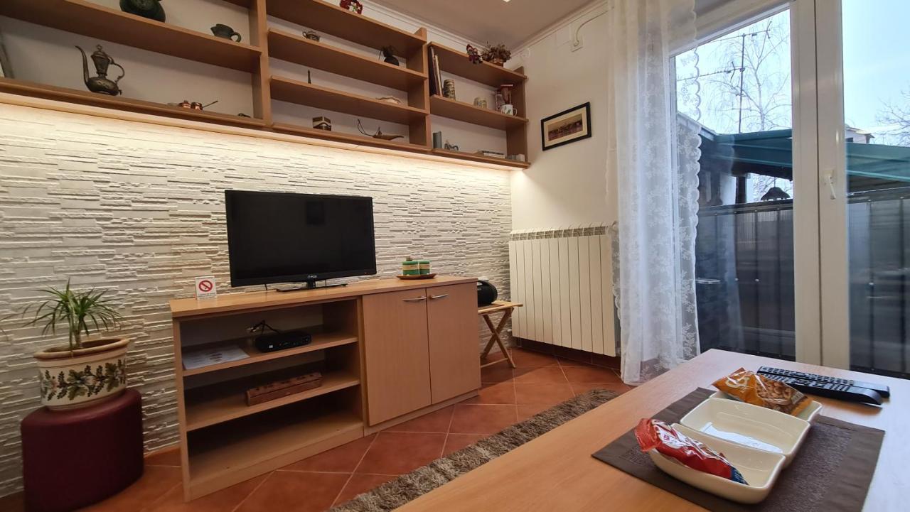 Apartment Akacija Gardens Belgrade Exterior photo